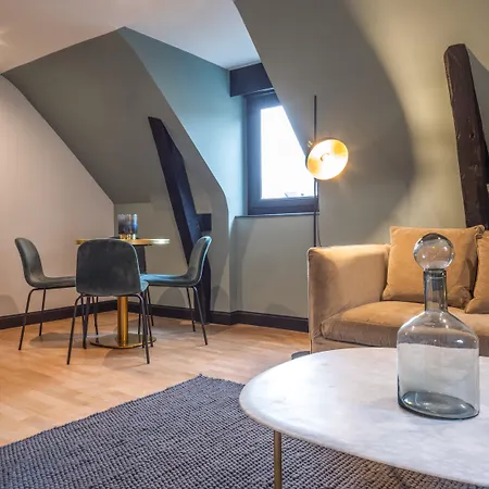 Le Nemours 3* Rennes