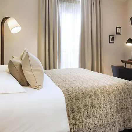 Le Nemours 3* Rennes